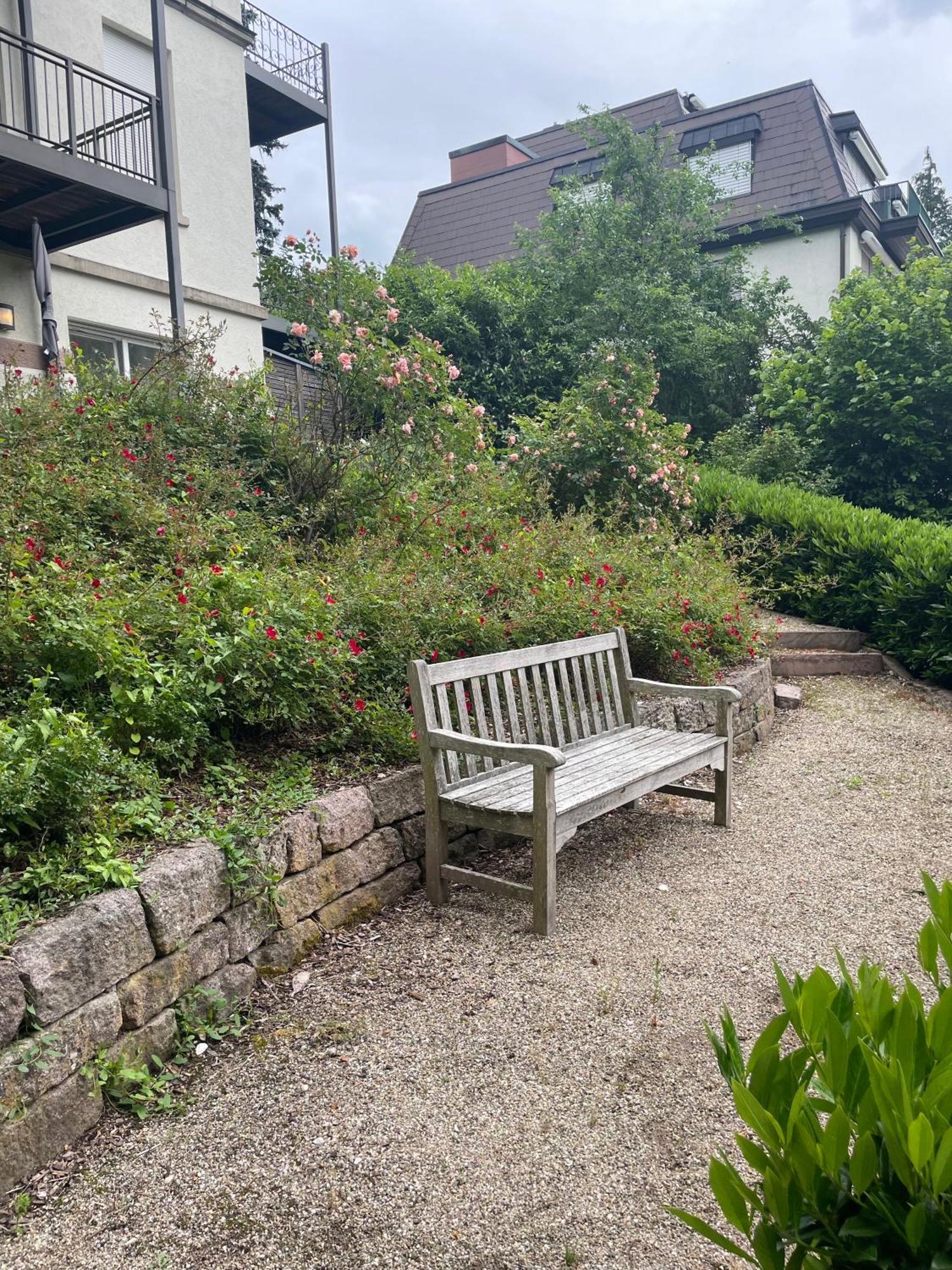 Rose Garden Retreat Private Terrace * Baden-Baden