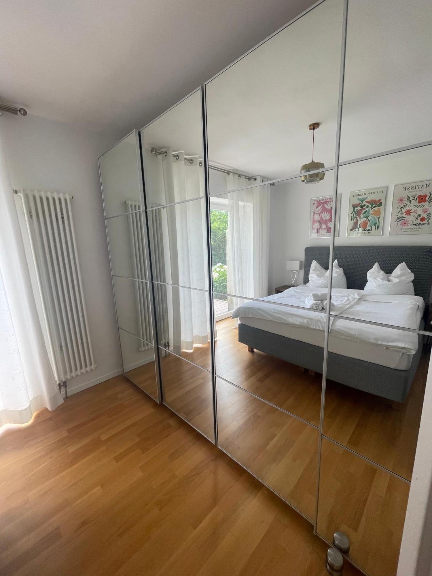 Appartement Rose Garden Retreat Private Terrace
